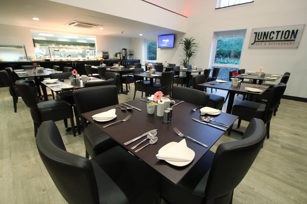 Ramada Oxford 4*