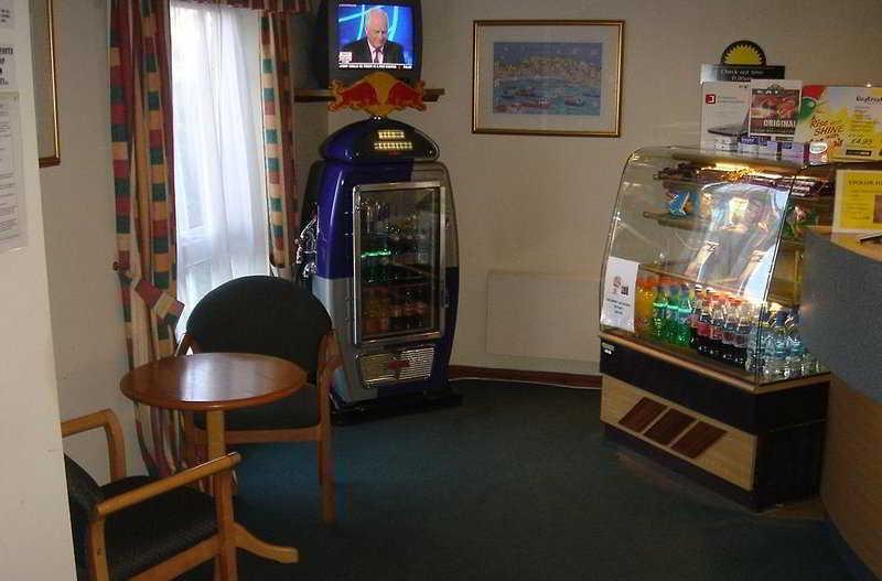 Ramada Oxford Hotel 4*