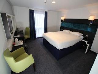 Ramada Oxford Waterstock