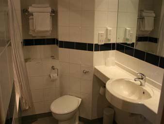 Ramada Oxford Hotel Waterstock
