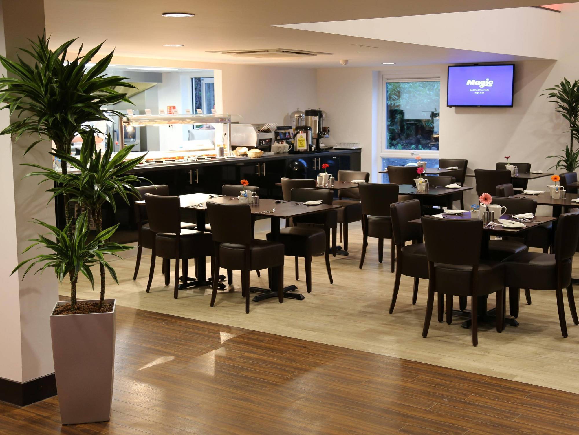 Ramada Oxford 4*