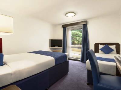 Ramada Oxford 4* Waterstock