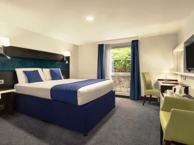 Ramada Oxford 4* Waterstock