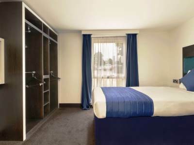Ramada Oxford Hotel Waterstock