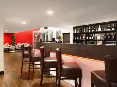 Hotel Ramada Oxford Waterstock