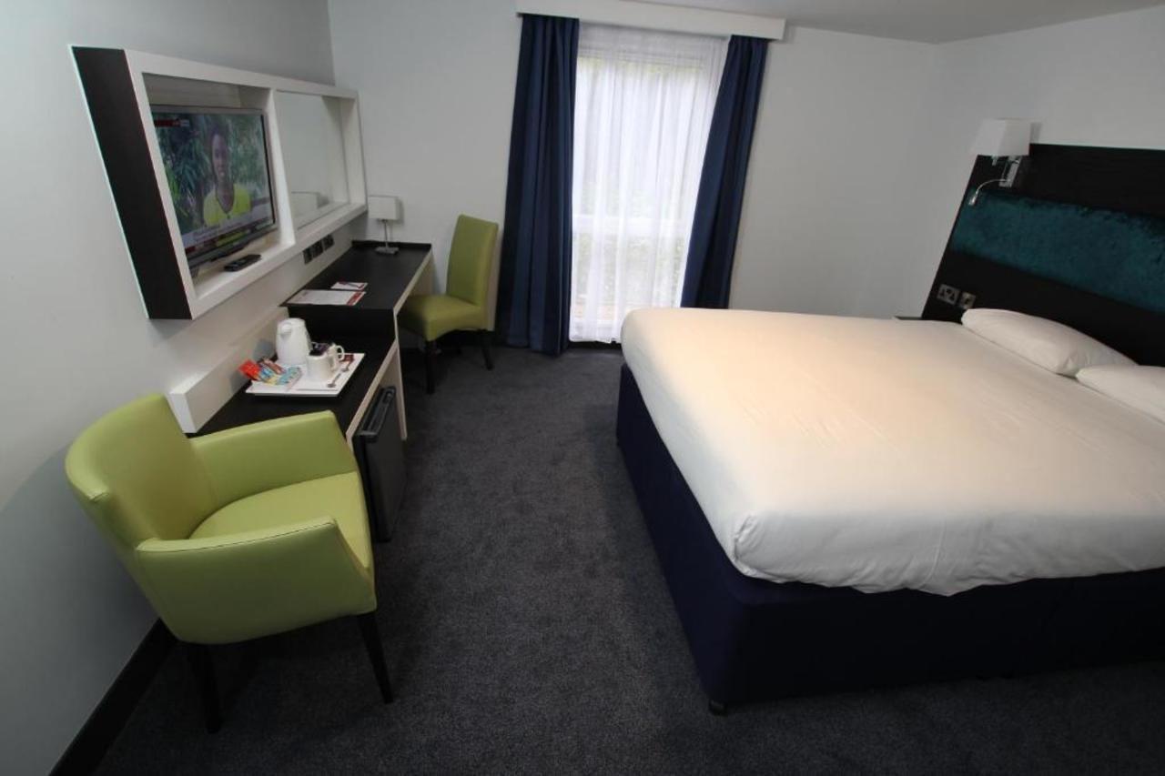 Ramada Oxford Hotel Waterstock